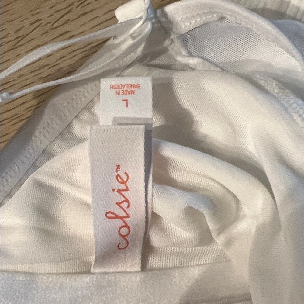 Colsie White Ribbed Shapewear Top - Picture 3 of 3